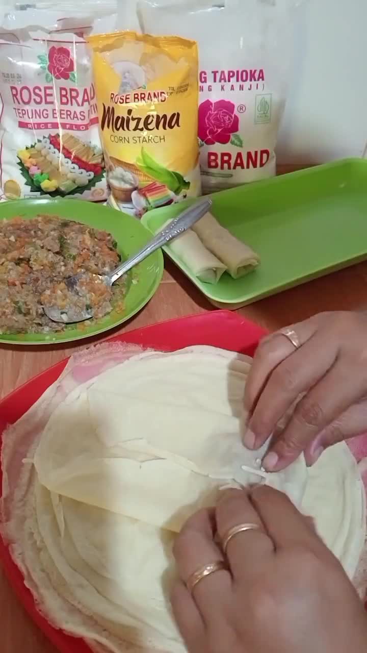 Foto langkah ke 3 dari resep Kue Mentho isi Daging Gluten Free khas Sumenep.