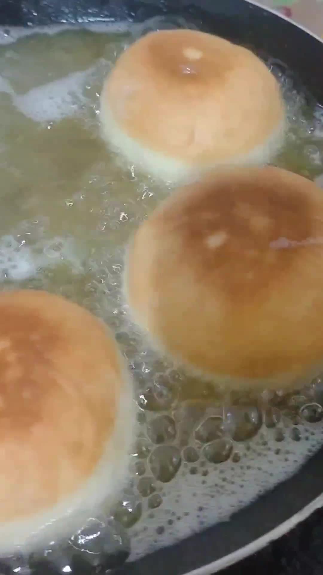 Foto langkah ke 9 dari resep Bomboloni Isi Vla Coklat Homemade.