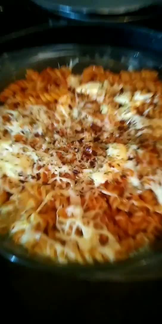 चीज़ी बेक्ड पिंक पास्ता (Cheesy baked pink pasta recipe in Hindi) रेसिपी चरण 7 फोटो