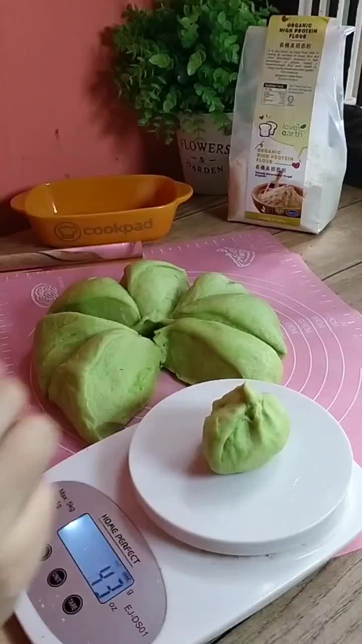 Gambar langkah 1 resipi Roti kukus pandan.