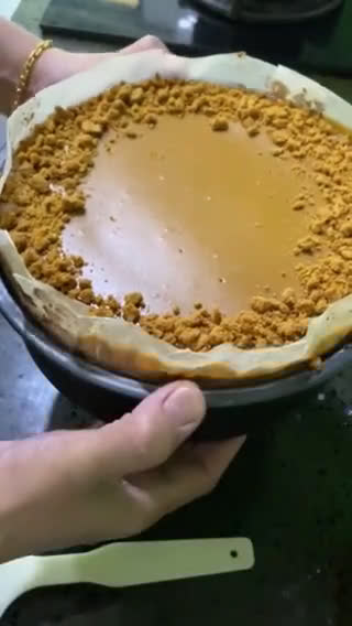 Gambar langkah 10 resipi Kek Batik Biscoff yang Melting 💖.