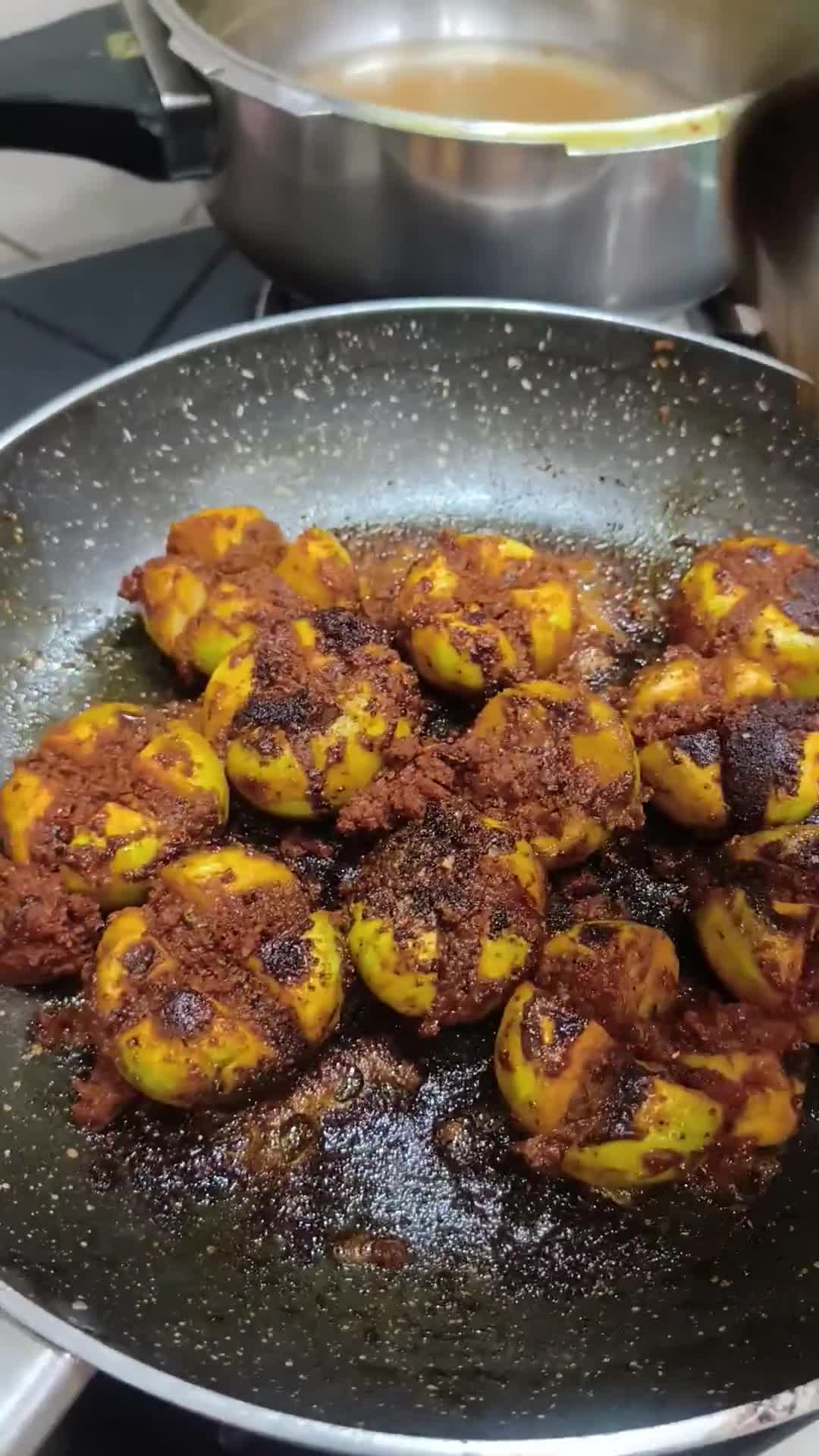 देसी भरवां टिंडे (desi stuff apple gourd recipe in Hindi) रेसिपी चरण 4 फोटो