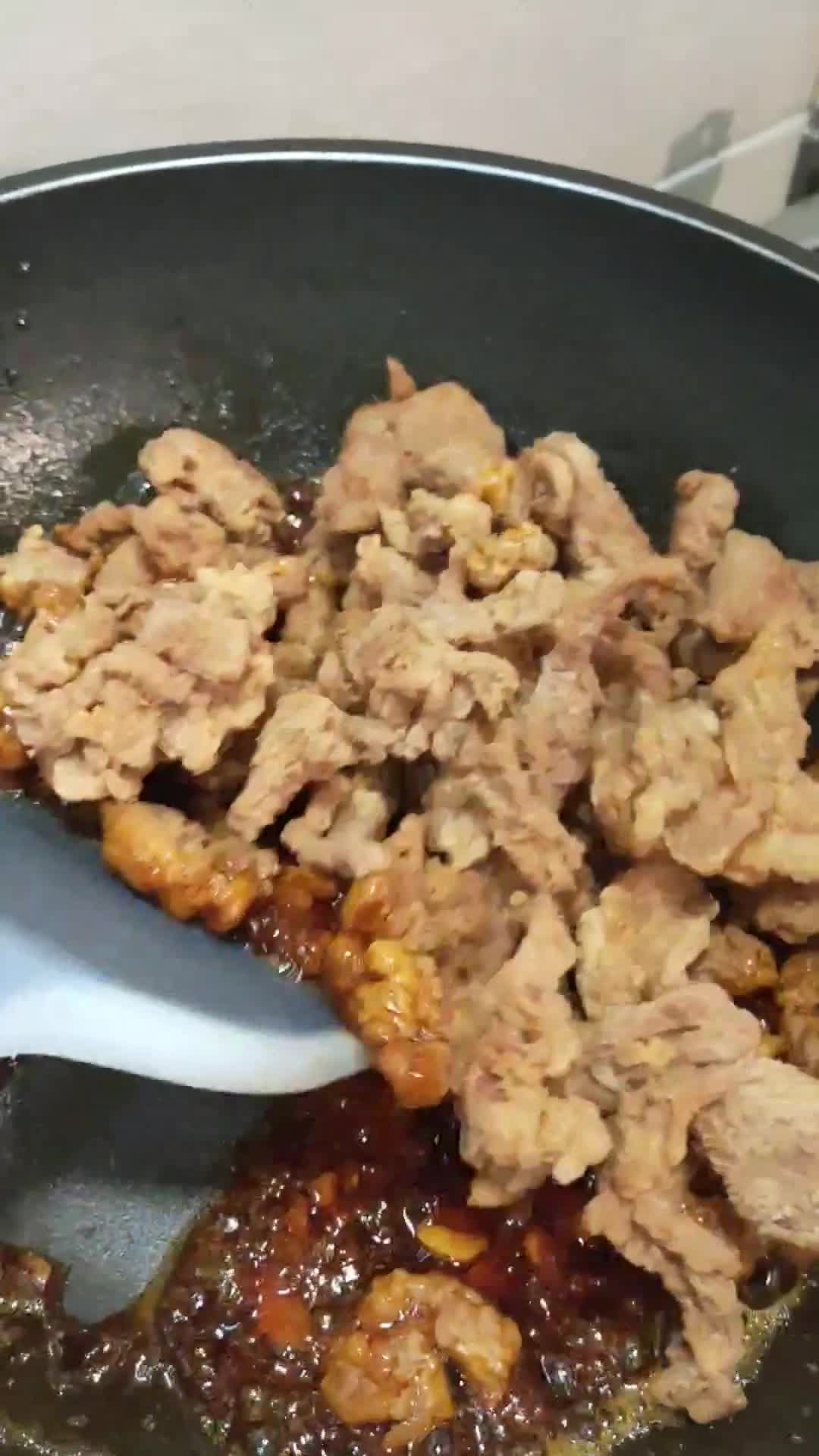 Foto langkah ke 5 dari resep Ayam Saos Madu Wijen.