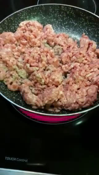 Foto del paso 1 de la receta: Mini pizzas especiales