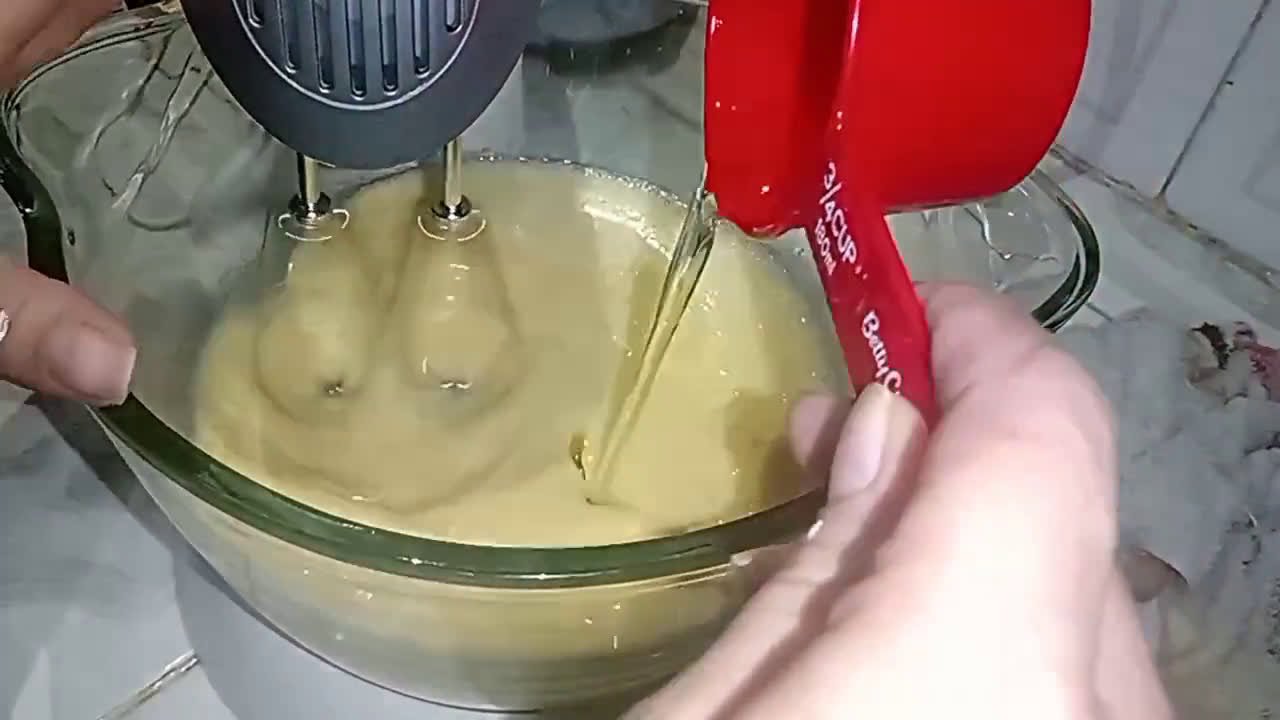 Foto del paso 4 de la receta: Torta de zanahoria sin leche