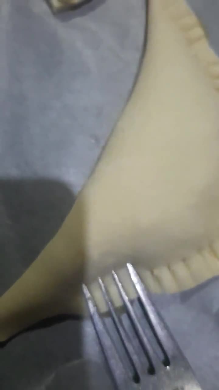 Foto langkah ke 5 dari resep Puff Pastry Isi Ayam dan Sayur.