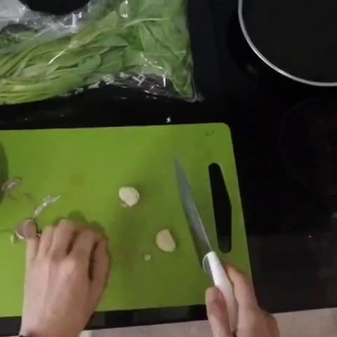 Foto langkah ke 1 dari resep Mie Ayam Jamur Rumahan (step video).