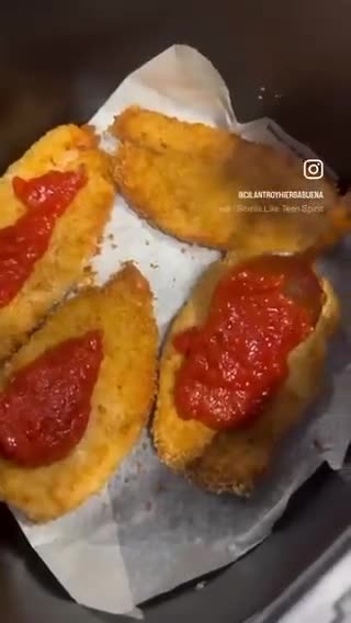 Foto del paso 2 de la receta: Pollo a la pizza