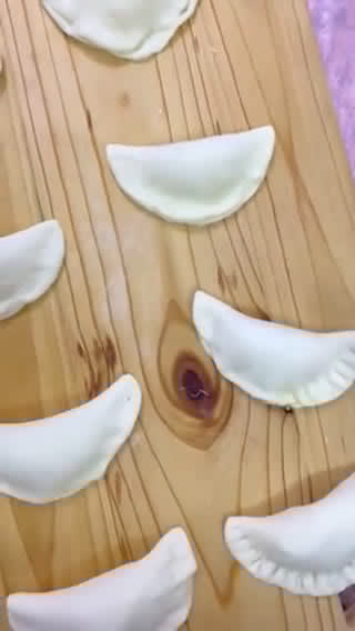 صورة لخطوة 4 من وصفة فطائر بالجبنه والسبانخ 🌿🌱🧀