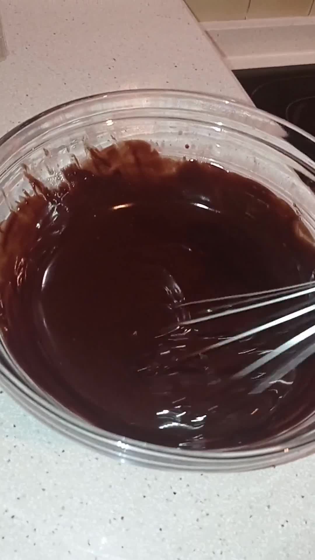 Foto del paso 1 de la receta: Brownie de chocolate ❤️🍫