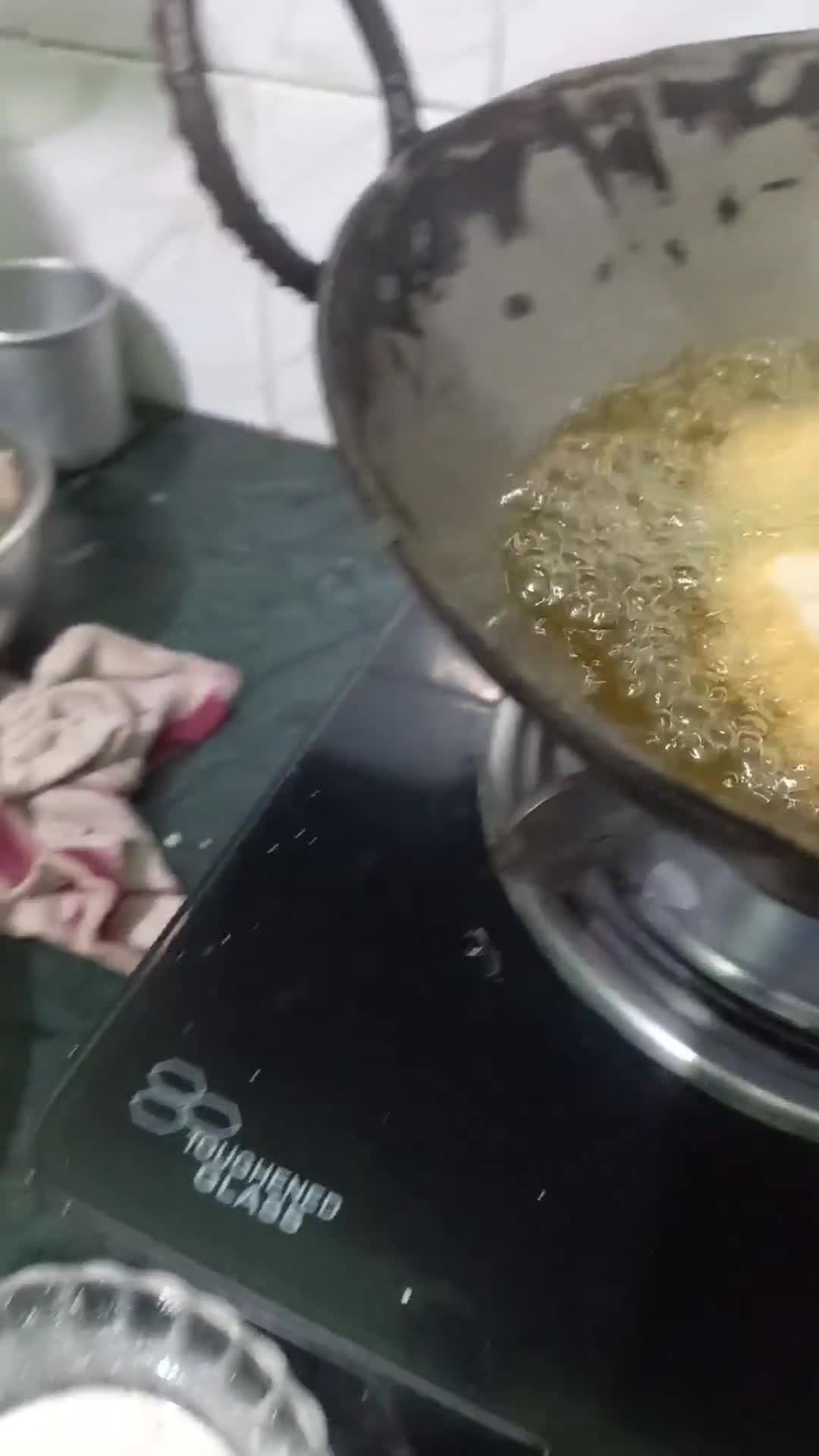 शाही पनीर कोफ्ता करी इन व्हाइट ग्रेवी रेसिपी चरण 4 फोटो