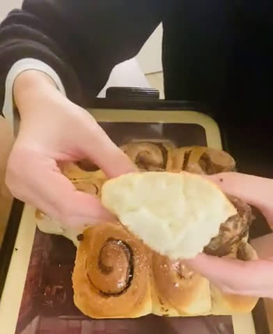 A picture of step 4 of Cinnamon Rolls.