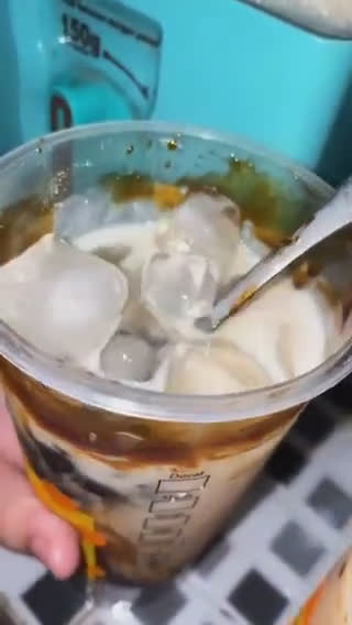 Foto langkah ke 6 dari resep Brown Sugar Fresh Milk (Xing Fu Tang) 🧋🍯🥛.