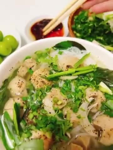 Hình bước làm 3 của món Bún bò viên