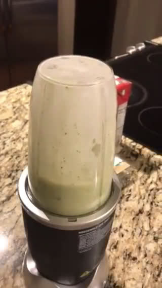 Foto langkah ke 3 dari resep Talha Mint / Banana Smoothies.
