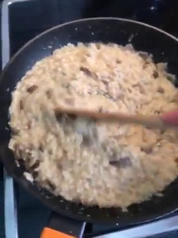 Foto del paso 4 de la receta: Risotto de setas con Gorgonzola y parmesano