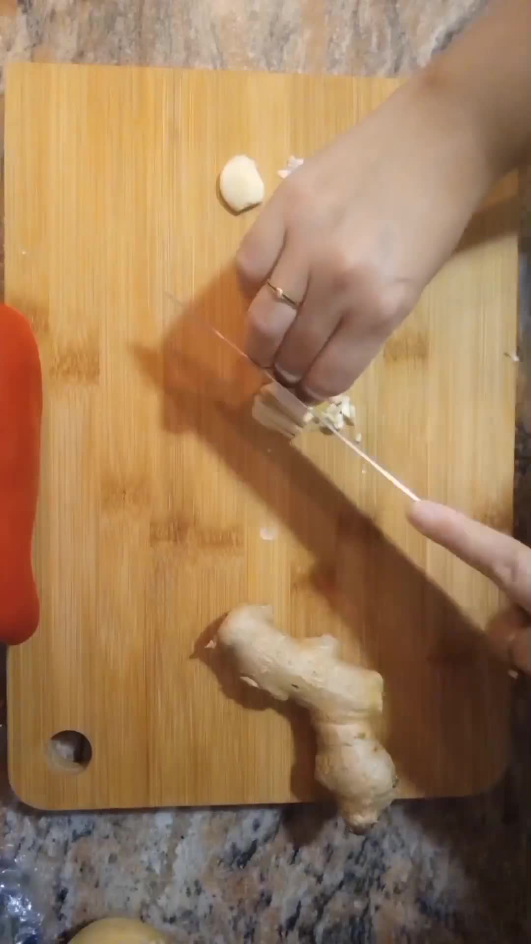 Foto del paso 1 de la receta: Brochetas de pollo estilo asiático