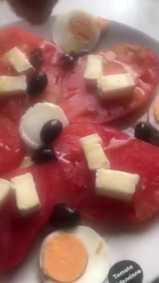 Foto del paso 5 de la receta: Ensalada de tomate valenciano
