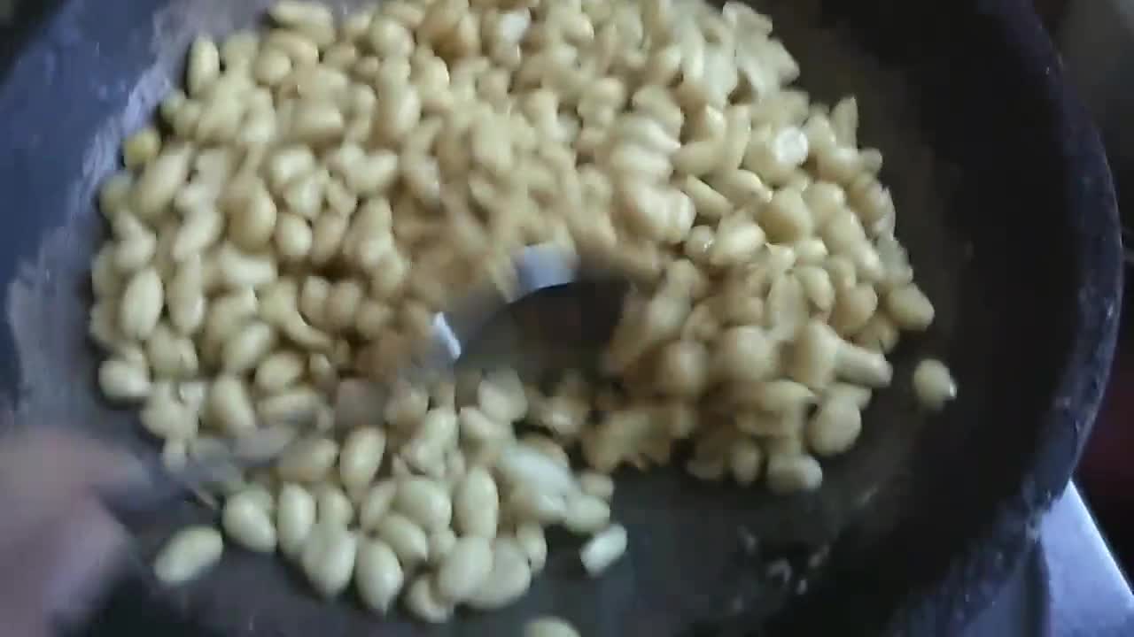 Foto langkah ke 4 dari resep Kacang Bawang.