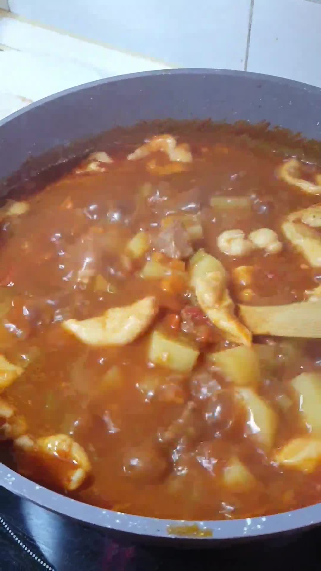 Foto del paso 5 de la receta: Gulyás al estilo húngaro
