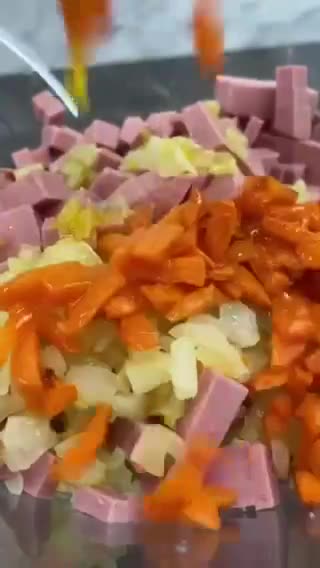 Фото кроку 1 до Салат а-ля «Олівʼє» 😋.