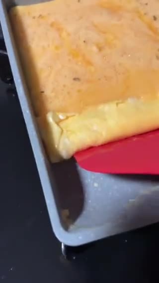Foto del paso 7 de la receta: Tortilla casi japonesa, mmmm para bocadillos, con aire español