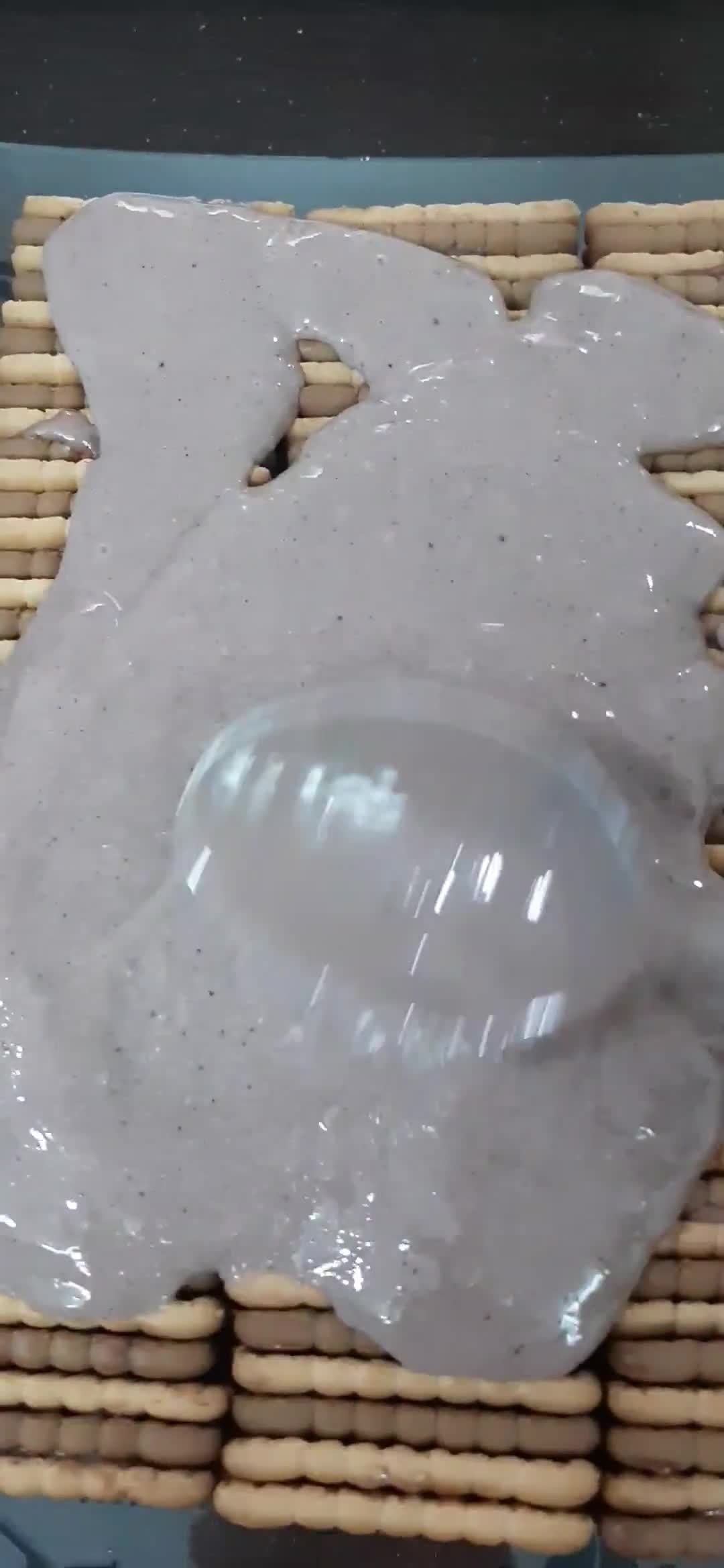 صورة لخطوة 5 من وصفة كيكة باردة و من دون فرن🤩🍰