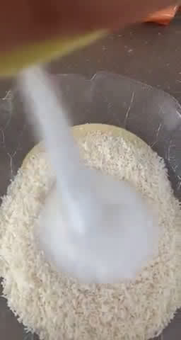 صورة لخطوة 1 من وصفة بسبوسه محشيه بالقشطه