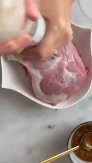 Foto del paso 2 de la receta: Pierna de cerdo en freidora de aire con gravy