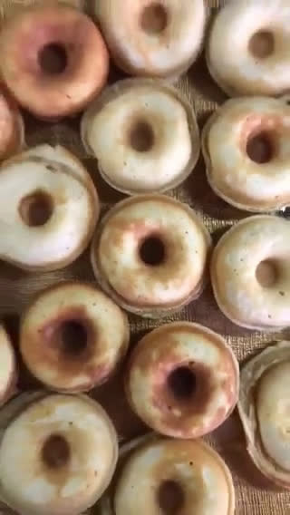 A picture of step 4 of Donuts🍩.