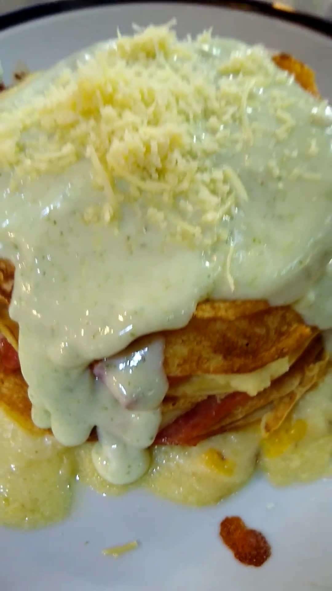 Foto del paso 4 de la receta: Torre de panqueques de choclo, jamón y queso