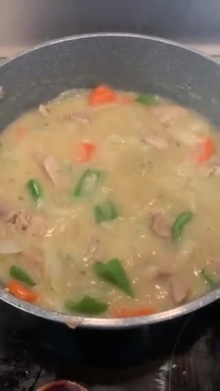 Foto del paso 4 de la receta: Carne de cerdo con salsa blanca
