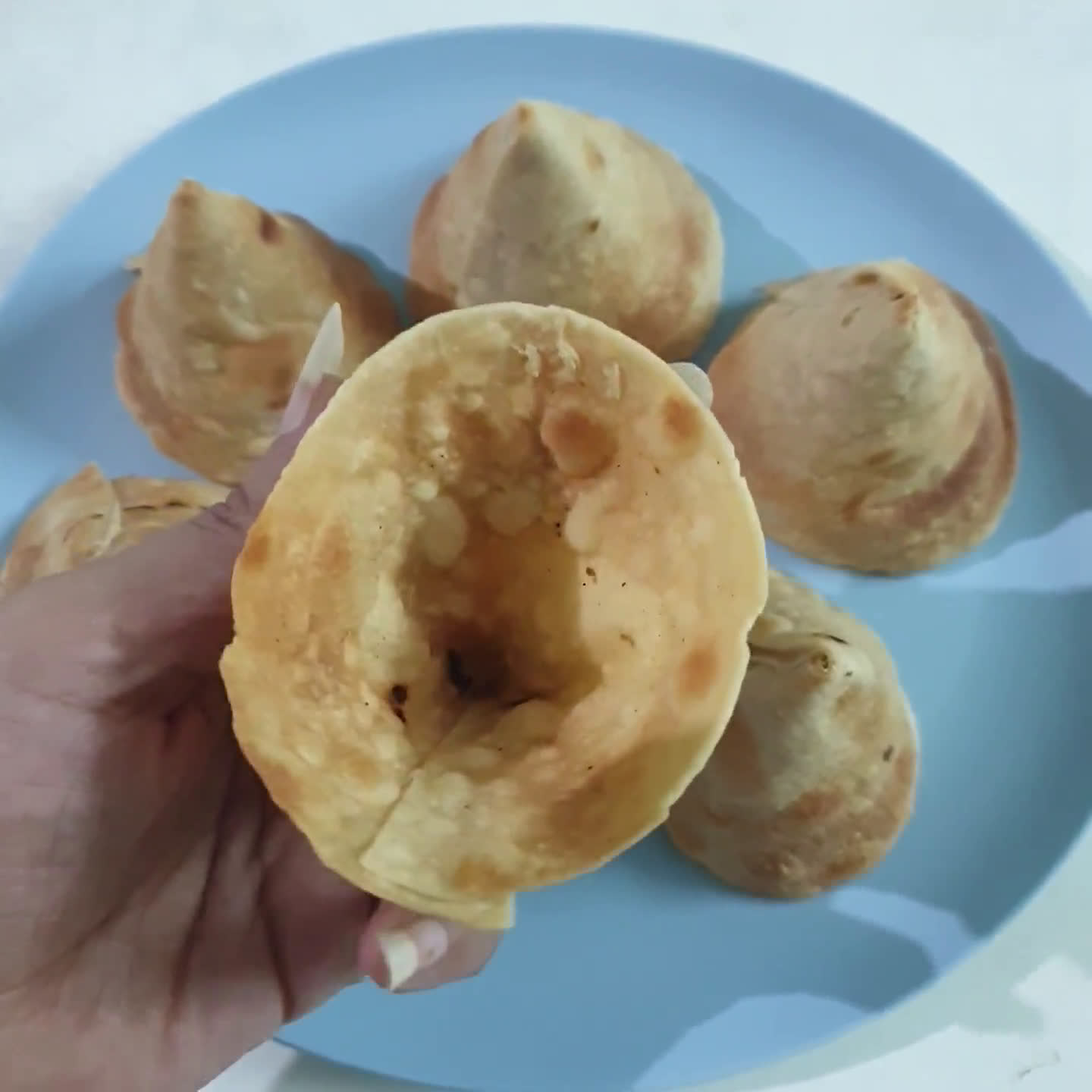 રોટી કોન પીઝા પંચ (Roti cone Pizza punch recipe in Gujarati) રેસીપી સ્ટેપ5ફોટો