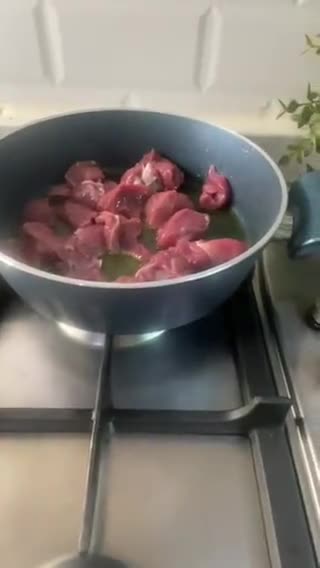 صورة لخطوة 2 من وصفة مختوم اللحم بالبطاطس