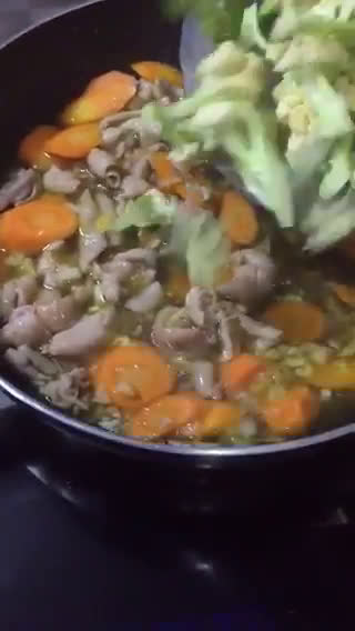 Foto langkah ke 4 dari resep CAPCAY SAYUR ala @dapurntin.