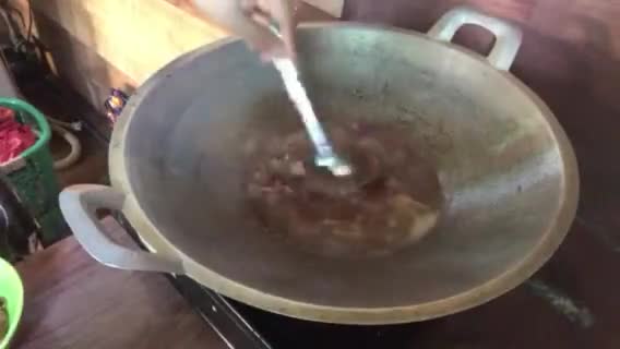 Foto langkah ke 5 dari resep Telur ceplok kuah asam.