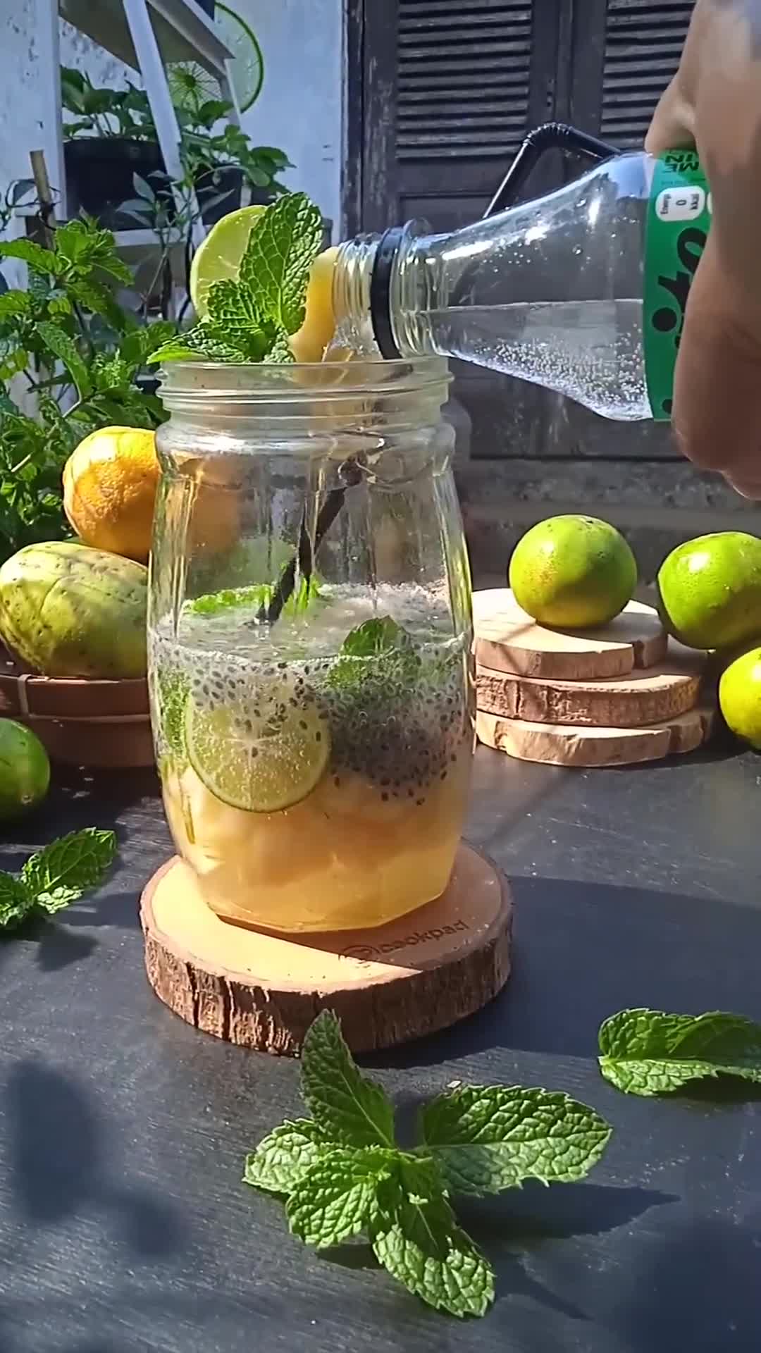 Foto langkah ke 4 dari resep Kedondong Mojito.