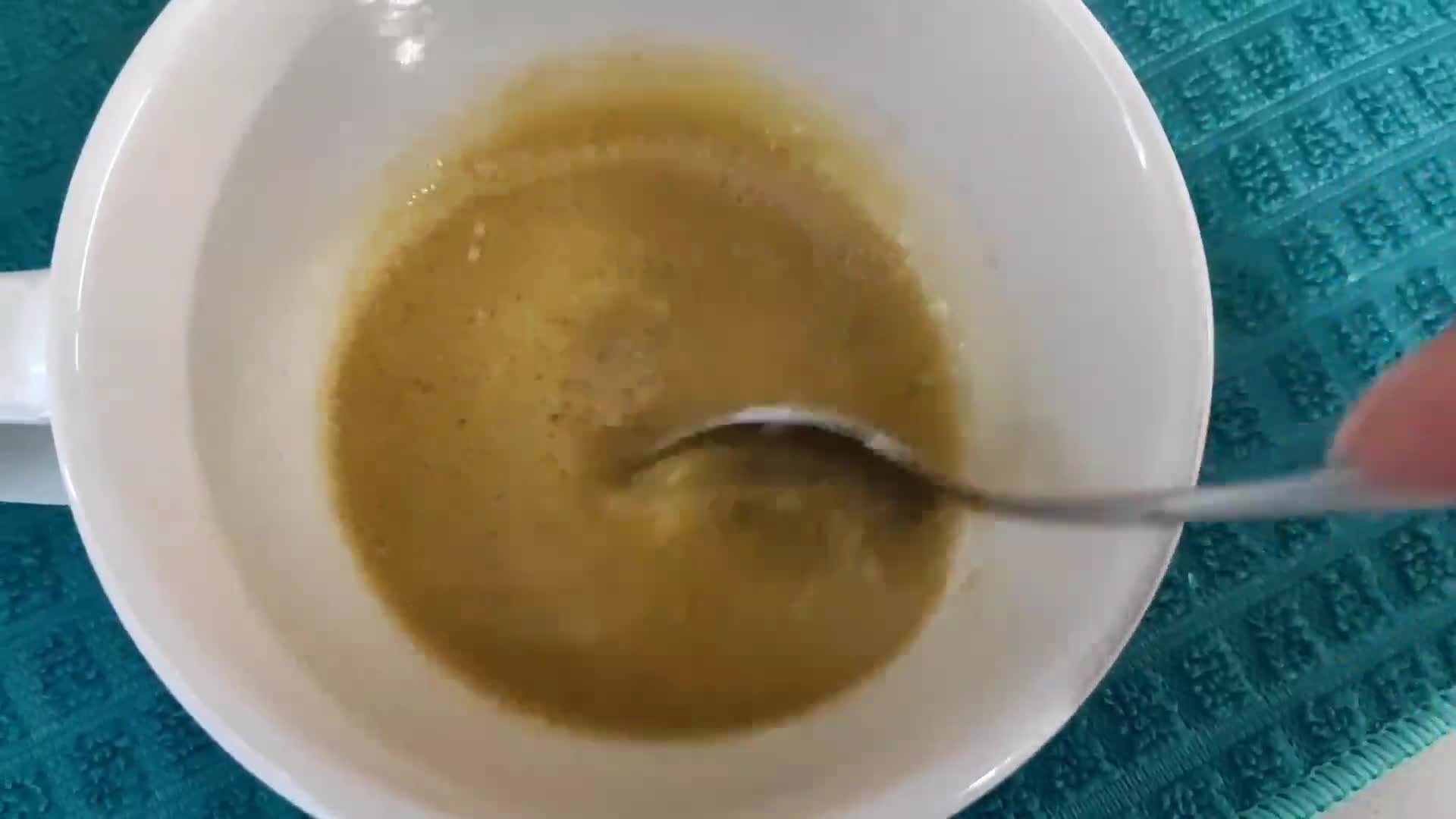 Foto del passaggio 2 della ricetta Insalata di cavolo riccio, mela e noci