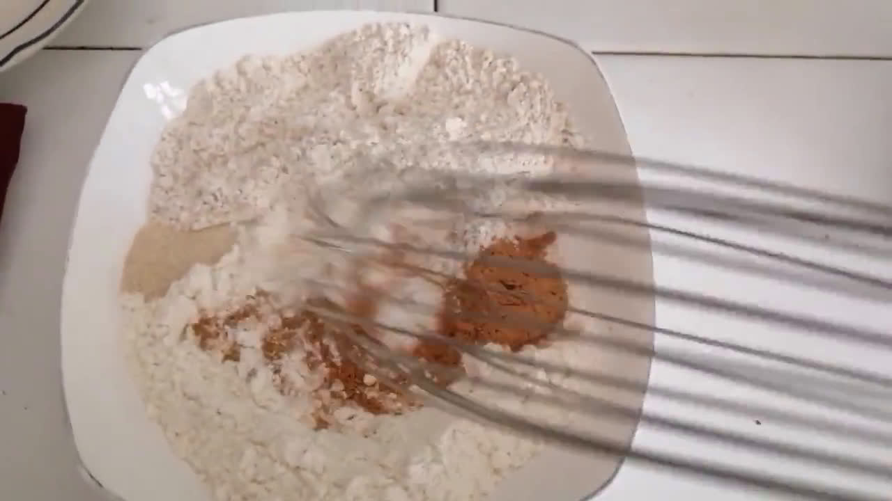 Foto del paso 4 de la receta: Muffins de manzana y canela