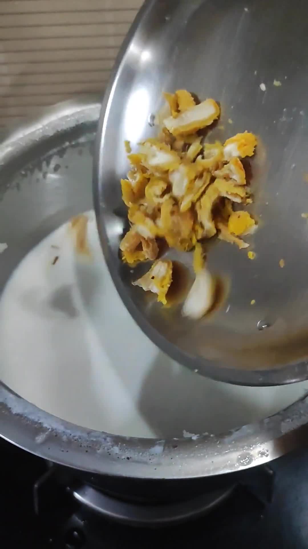 छुआरा पिस्ता मिल्क रेसिपी चरण 1 फोटो