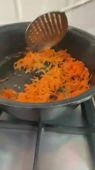 صورة لخطوة 4 من وصفة ارز بخاري باللحم