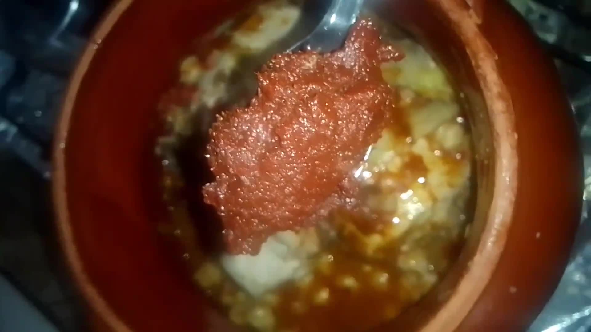 صورة لخطوة 7 من وصفة العيش 🍲بركوكس🥘 بزيت الزيتون🫒