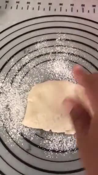 Foto langkah ke 5 dari resep Kulit Gyoza Dimsum - Glutten Free.