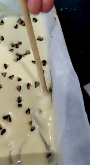 Foto langkah ke 10 dari resep 175. Hurricane Chocolate Castella Cake.
