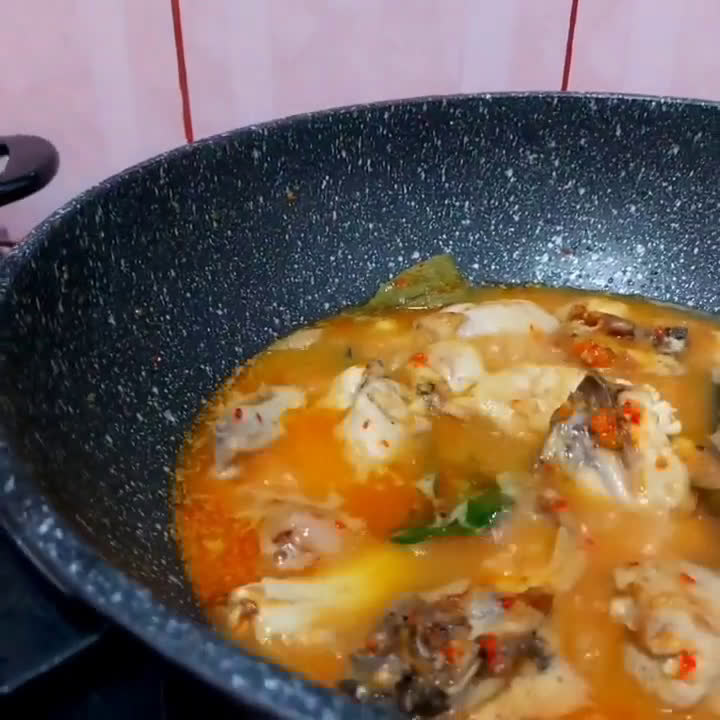 Foto langkah ke 5 dari resep Gulai Ayam Pedas.
