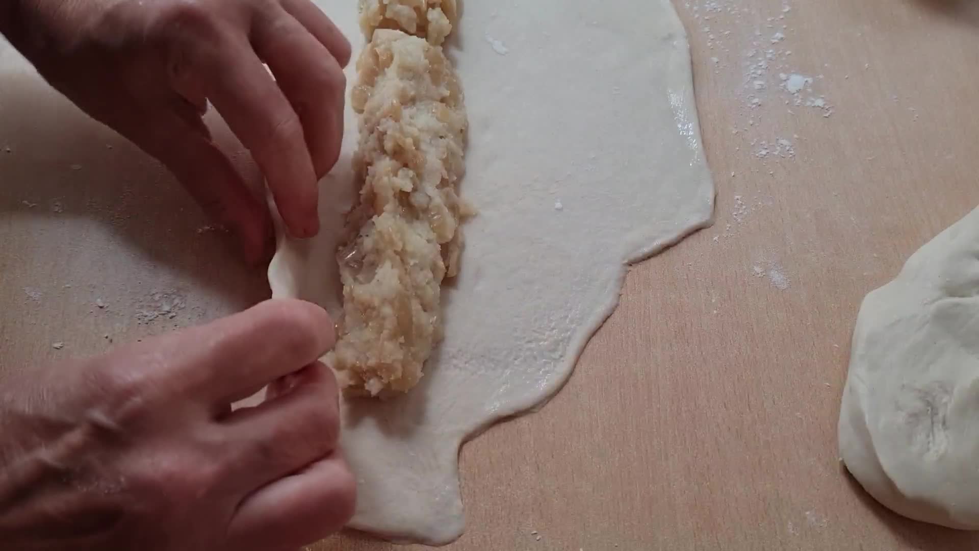 Foto del paso 5 de la receta: Knishes de papa y cebolla 🥔 🧅 Receta tradicional judía 🇮🇱