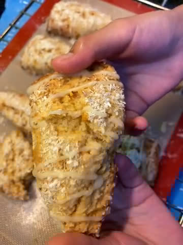 Gambar langkah 23 resipi Coconut Scones.