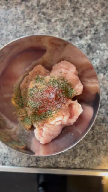 Foto del paso 1 de la receta: Palitos de pollo y queso crujientes