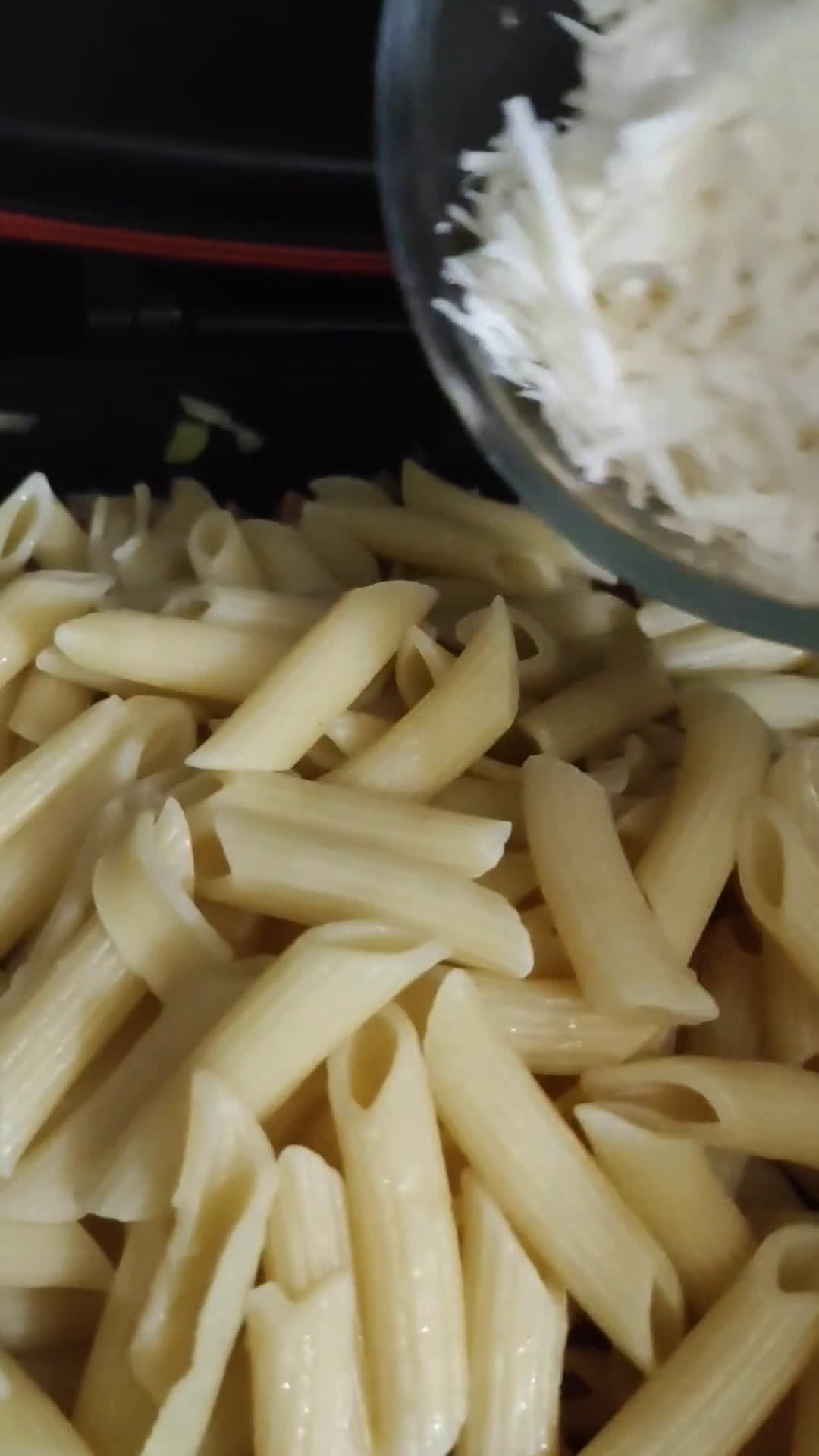Foto langkah ke 4 dari resep Macaroni Schootel Snack Box.