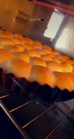 صورة لخطوة 2 من وصفة عجينه رائعة ♥️😭